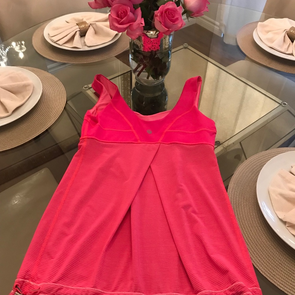 Lululemon pink workout shirt